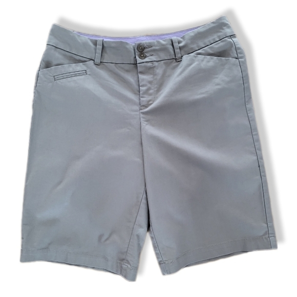 DOCKERS BERMUDAS  EUC SIZE 10 - Picture 1 of 4